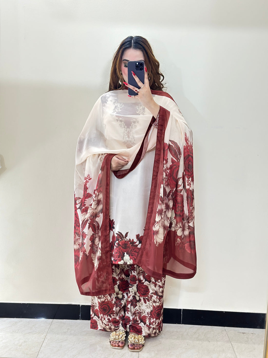 Digital Print swiss lawn 3D print . 3pcs (MEHROON PHOOL)