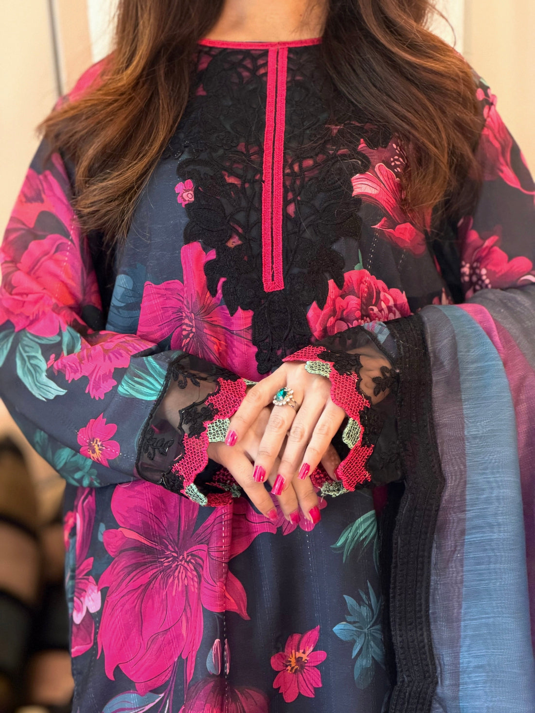 Dreamy Bloom Embroidered 3PC (Bana Dora Silk) (Hit Code)