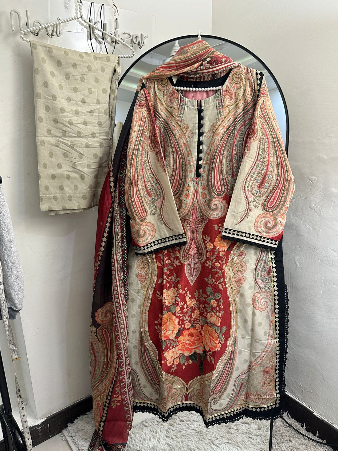 Luxury Paisley Floral 3-Piece Lawn Suit with Black Button Detailing & Printed Dupatta